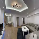 Hajdi Q & U * Merano