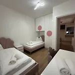 Hajdi Q & U * Merano