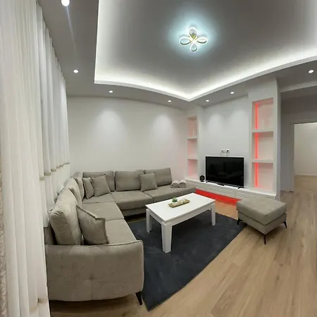 Hajdi Q & U