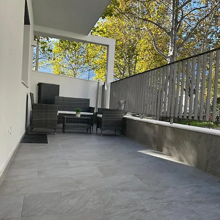 Ferienhaus Hajdi Q & U Meran