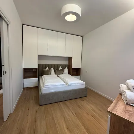 Hajdi Q & U Holiday home
