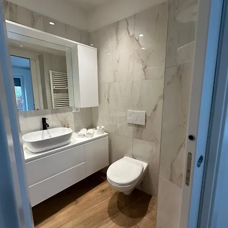 Holiday home Hajdi Q & U *