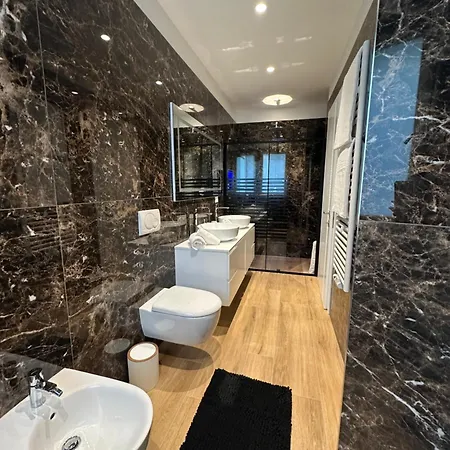 Ferienhaus Hajdi Q & U Meran