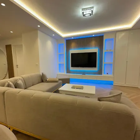 Holiday home Hajdi Q & U *