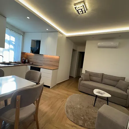 Hajdi Q & U Merano