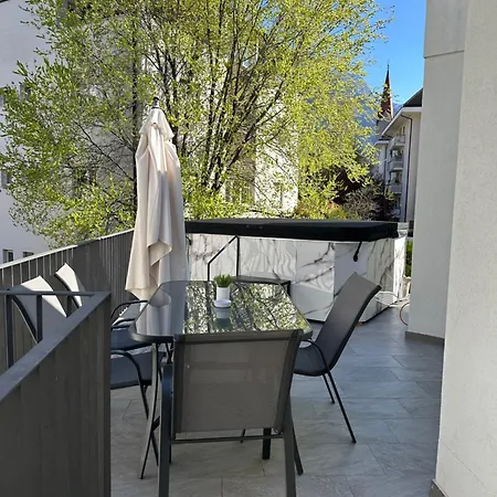 Hajdi Q & U * Merano