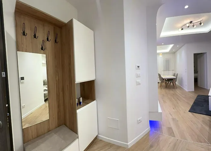 Hajdi Q & U * Merano