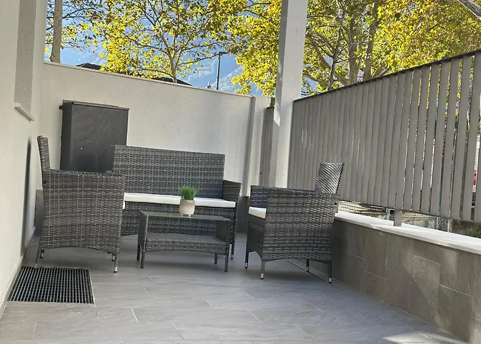 Holiday home Hajdi Q & U *