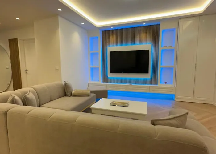 Holiday home Hajdi Q & U *